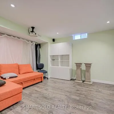 365,&nbsp;Golden Orchard, Patterson, Vaughan