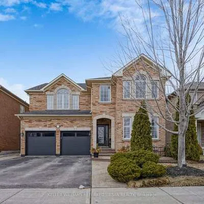 208,&nbsp;Maria Antonia, Vellore Village, Vaughan