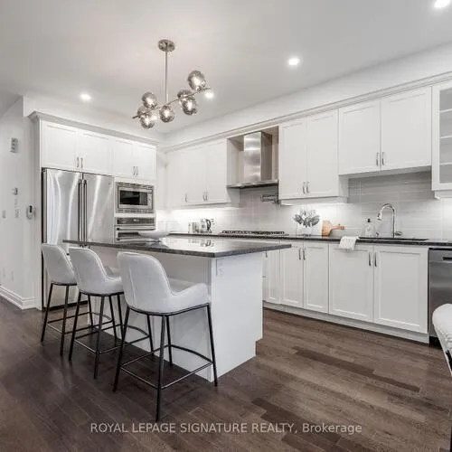 Premium freehold home for sale: 14, Queen Mary, East Woodbridge, Vaughan