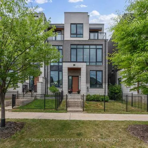 Premium freehold home for sale: 40, Crimson Forest, Patterson, Vaughan