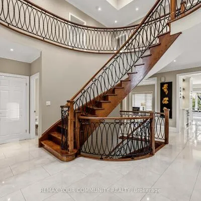 37,&nbsp;Vaughan, Beverley Glen, Vaughan