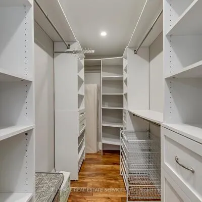 236,&nbsp;Slywood, Maple, Vaughan