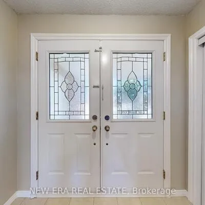 100,&nbsp;Cherry Hills, Glen Shields, Vaughan