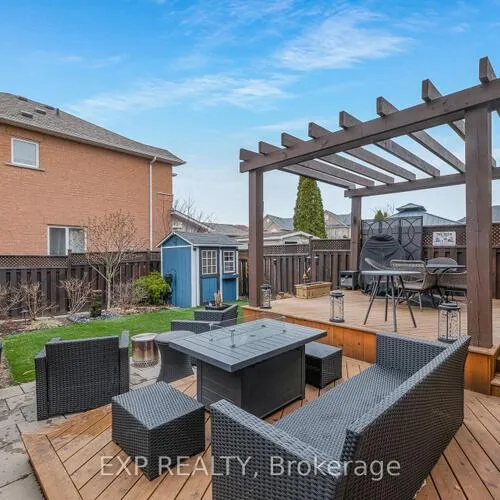 Premium freehold home for sale: 138, Princeton, Maple, Vaughan