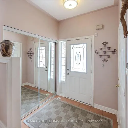 Premium freehold home for sale: 50, Lodgeway, Rural Vaughan, Vaughan