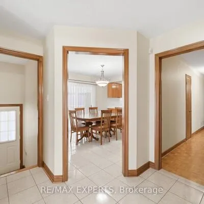 92,&nbsp;Mapes, West Woodbridge, Vaughan