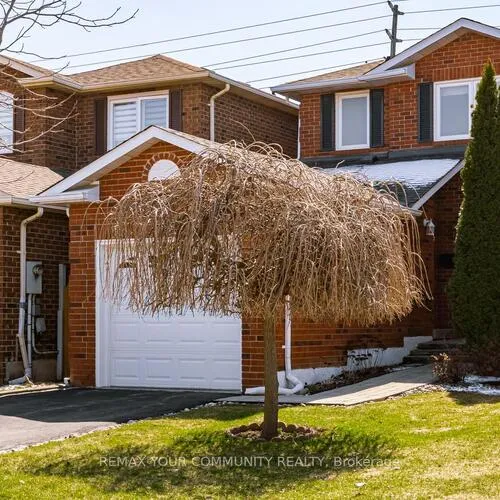 Premium freehold home for sale: 82, Whitney, Lakeview Estates, Vaughan