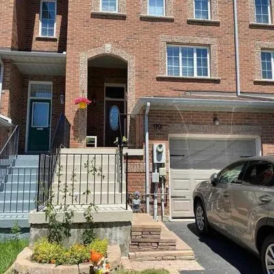 99,&nbsp;Lucena, Maple, Vaughan