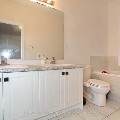 72,&nbsp;Wascana, Elder Mills, Vaughan