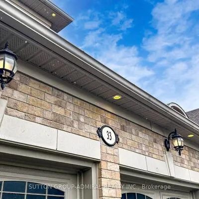 33,&nbsp;Calista, Vellore Village, Vaughan