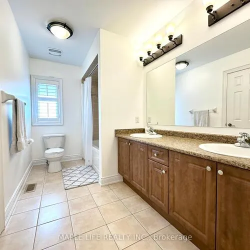 Premium freehold home for sale: 194, Twin Hills, Vellore Village, Vaughan