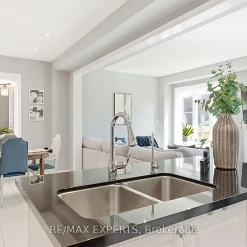 Premium freehold home for sale: 45, Bright Land, Kleinburg, Vaughan