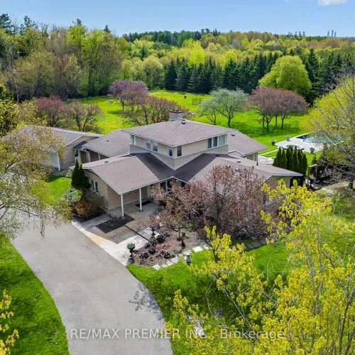 Premium freehold home for sale: 41, Green Valley, Kleinburg, Vaughan