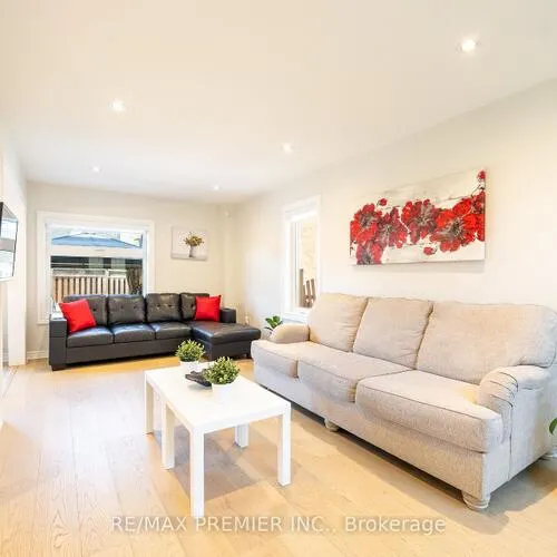 Premium freehold home for sale: 22, Laura Sabrina, Sonoma Heights, Vaughan