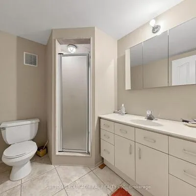 3,&nbsp;Raymond, Crestwood-Springfarm-Yorkhill, Vaughan