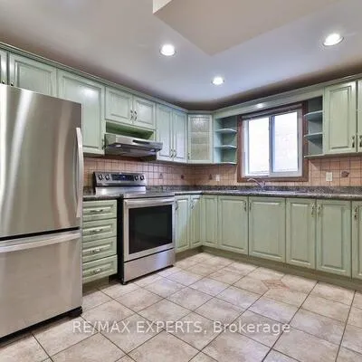 50,&nbsp;Pine York, East Woodbridge, Vaughan