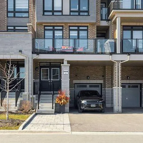 Premium freehold home for sale: 255, Moody, Kleinburg, Vaughan