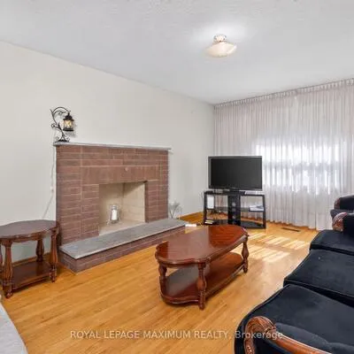 162,&nbsp;Wigwoss, East Woodbridge, Vaughan