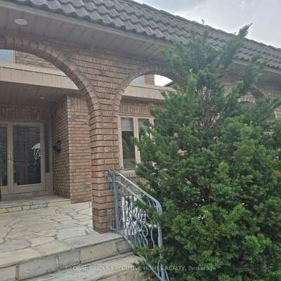 99,&nbsp;Benjamin, East Woodbridge, Vaughan