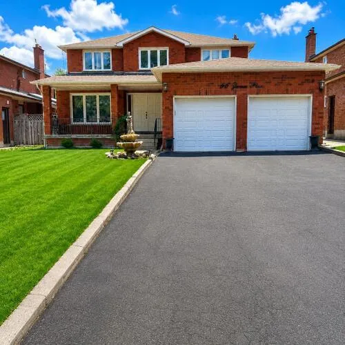 Premium freehold home for sale: 96, Zinnia, West Woodbridge, Vaughan