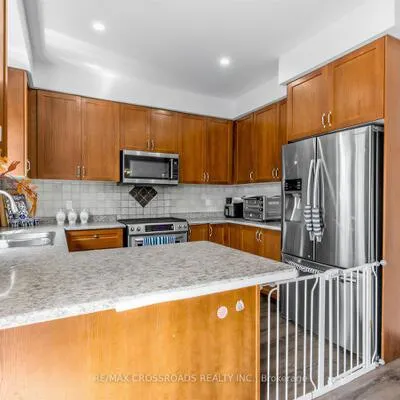 23,&nbsp;Worthview, West Woodbridge, Vaughan
