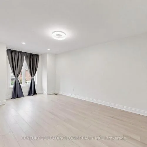 Premium freehold home for sale: 209, Kelso, Maple, Vaughan