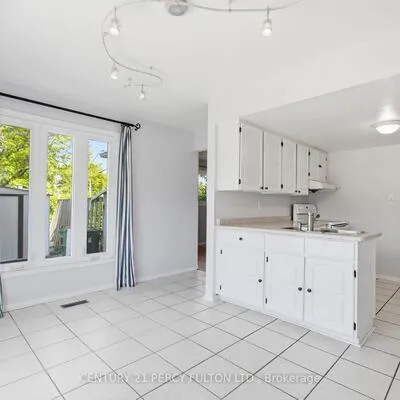 208,&nbsp;Conley, Lakeview Estates, Vaughan