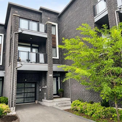 Premium freehold home for sale: 34, Shatner Turnabout, East Woodbridge, Vaughan