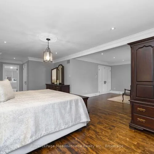 Premium freehold home for sale: 246, Fifth, East Woodbridge, Vaughan