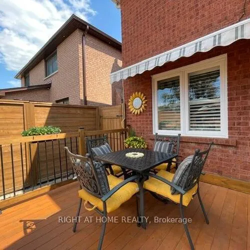 Premium freehold home for sale: 70, Bellona, West Woodbridge, Vaughan