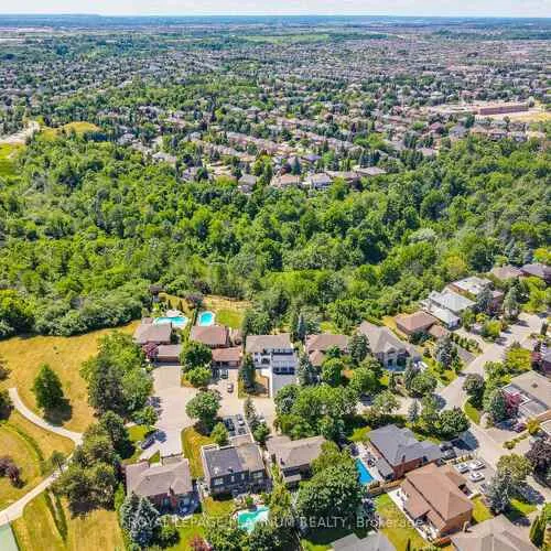 Premium freehold home for sale: 16, Bridgend, Islington Woods, Vaughan