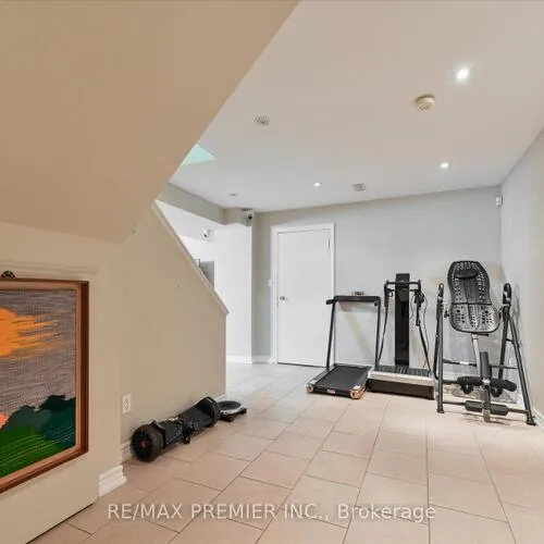 Premium freehold home for sale: 581, Wycliffe, Islington Woods, Vaughan