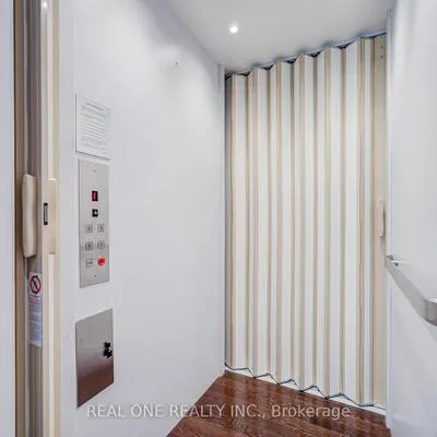 421,&nbsp;Flamingo, Uplands, Vaughan