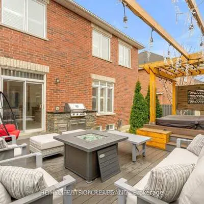 33,&nbsp;Intermezzo, Vellore Village, Vaughan