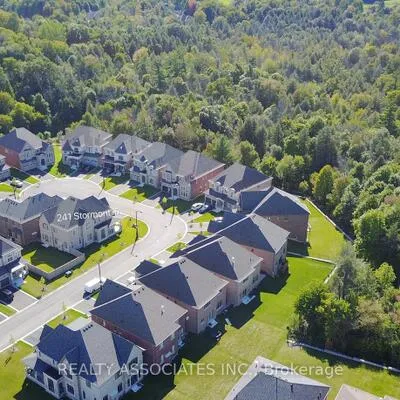 241,&nbsp;Stormont, Vellore Village, Vaughan