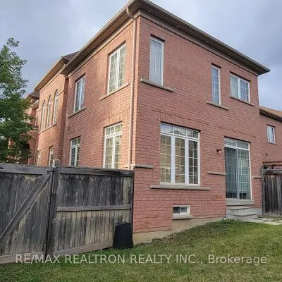 119,&nbsp;Lindbergh, Vellore Village, Vaughan