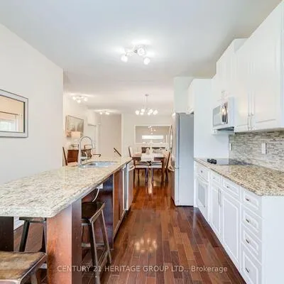 532,&nbsp;Melville, Maple, Vaughan
