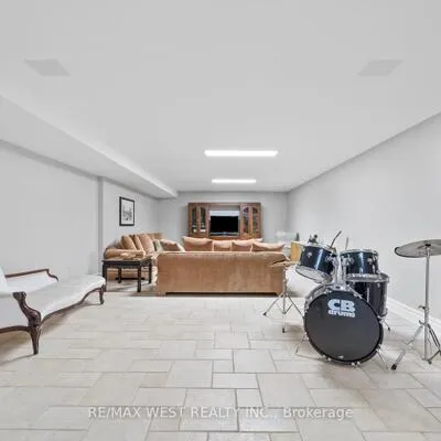 5775,&nbsp;Kirby, Kleinburg, Vaughan