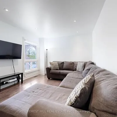 109,&nbsp;Spyglass Hill, Glen Shields, Vaughan