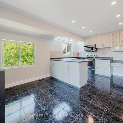 7930,&nbsp;Kipling, West Woodbridge, Vaughan