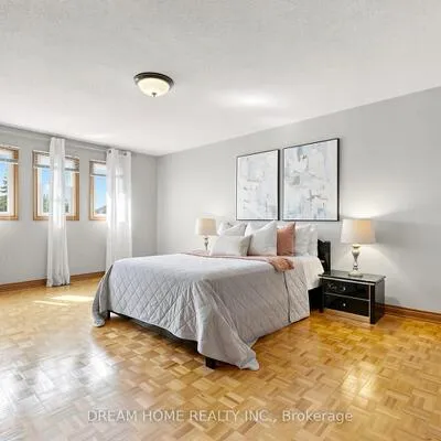 312,&nbsp;Valeria, East Woodbridge, Vaughan