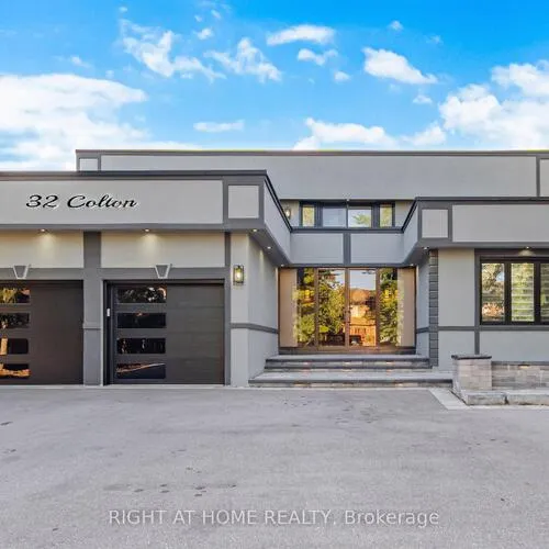 Premium freehold home for sale: 32, Colton, Islington Woods, Vaughan