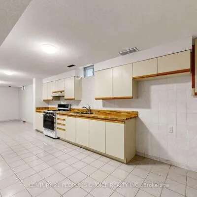 82,&nbsp;Embassy, East Woodbridge, Vaughan