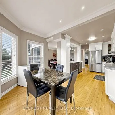 7,&nbsp;Tarlton, Brownridge, Vaughan