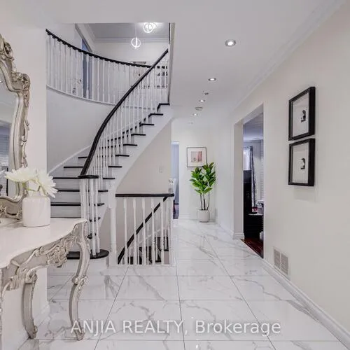 Premium freehold home for sale: 39, Millcroft, Brownridge, Vaughan