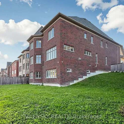 Premium freehold home for sale: 37, Scuffler, Patterson, Vaughan