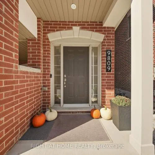 Premium freehold home for sale: 9809, Keele, Maple, Vaughan