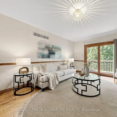 Premium freehold home for sale: 8, Royal Garden, East Woodbridge, Vaughan