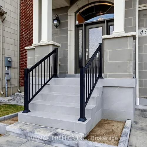 Premium freehold home for sale: 453, Kleinburg Summit, Kleinburg, Vaughan