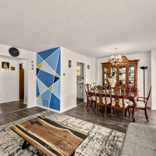 Premium freehold home for sale: 26, White, Brownridge, Vaughan